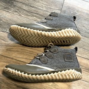 Sorel Out and About booties in grey